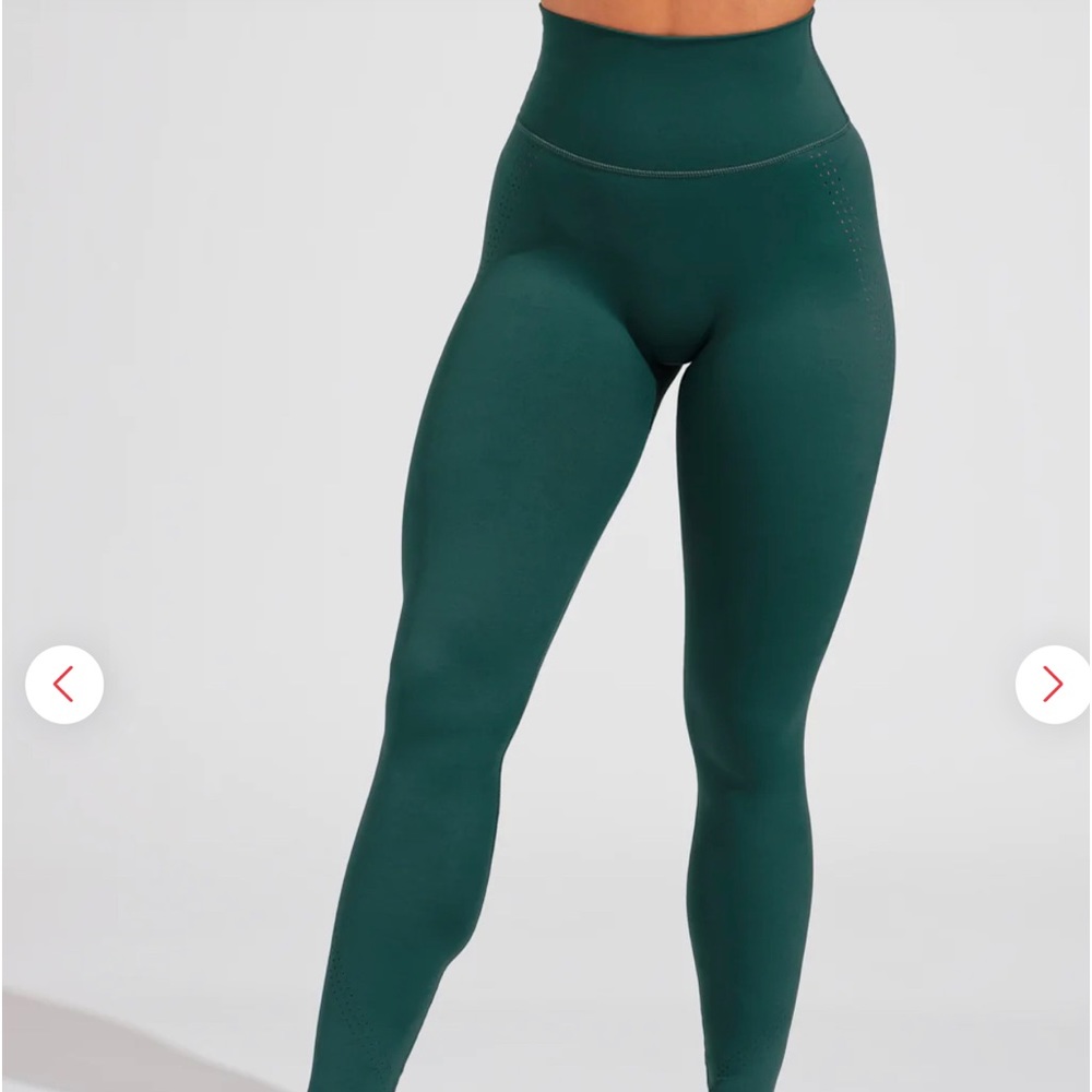 *** NWOT - Buffbunny Lit Laser Avo green leggings - size small ***